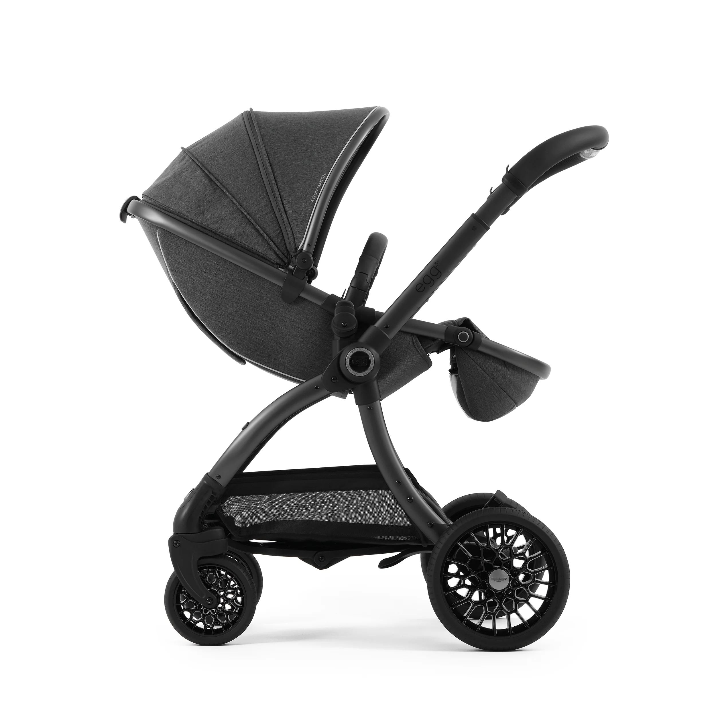Aston Martin egg3® Package Classic Grey - UK - Image 22