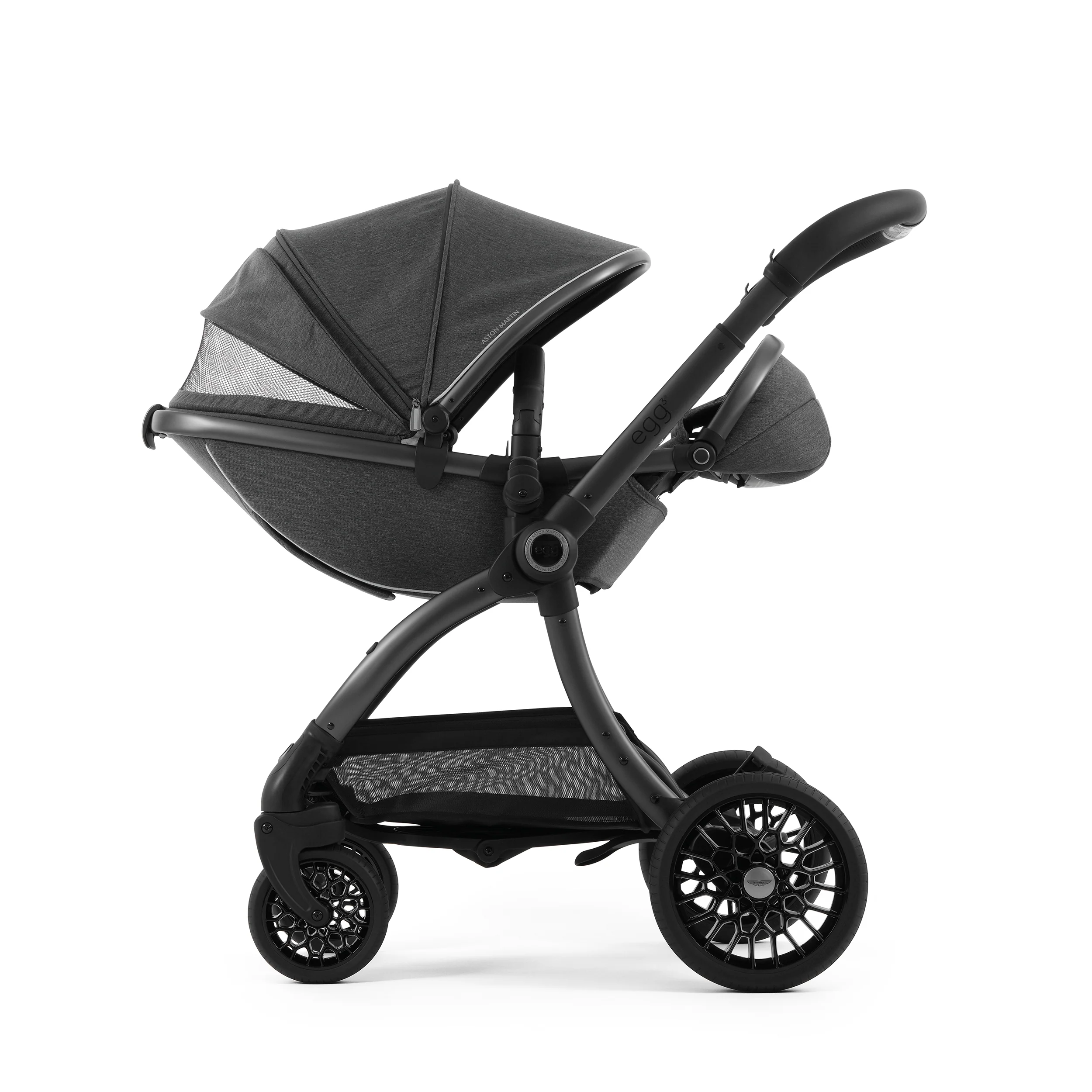 Aston Martin egg3® Package Classic Grey - UK - Image 23