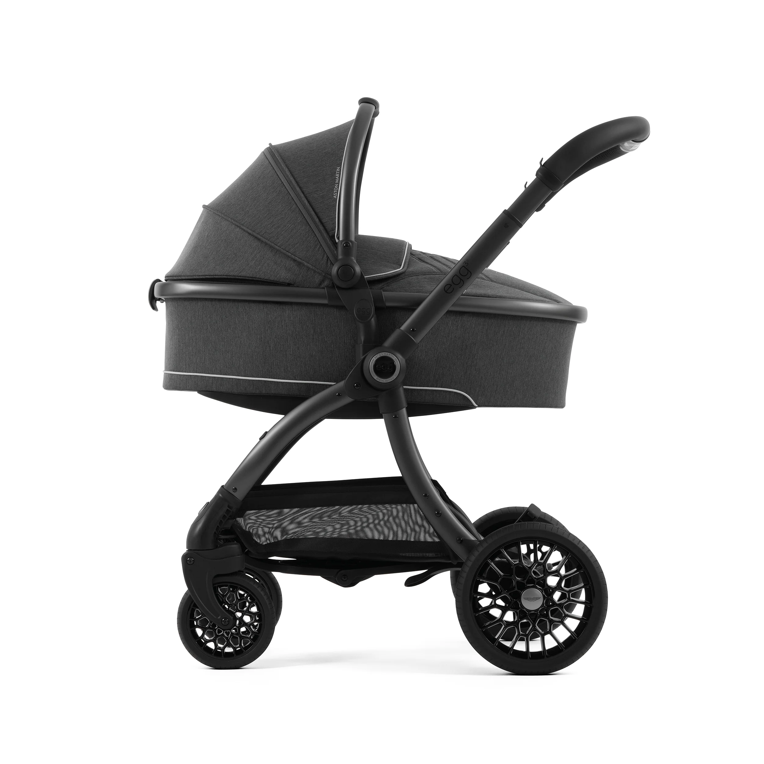 Aston Martin egg3® Package Classic Grey - UK - Image 25