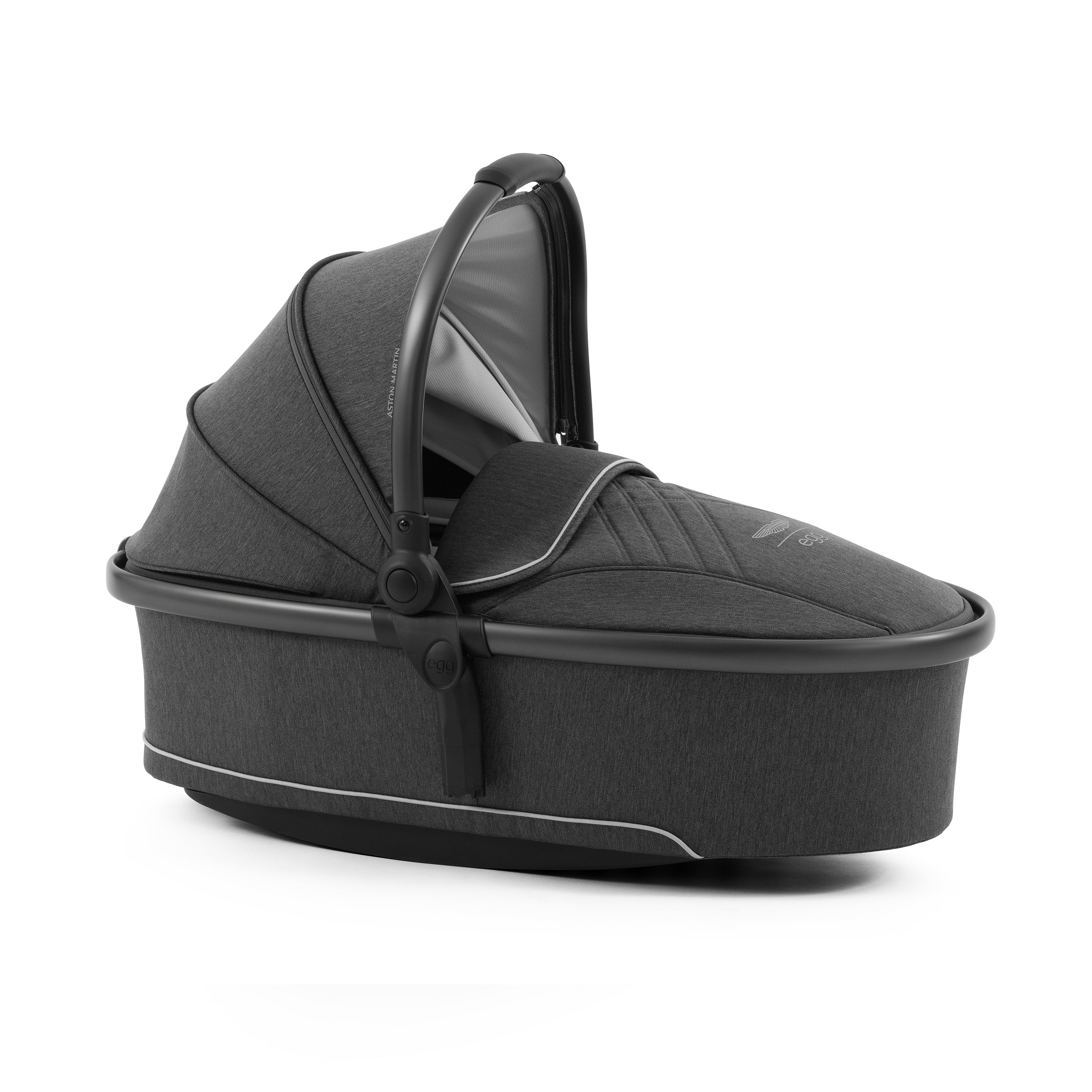 Aston Martin egg3® Package Classic Grey - UK - Image 29