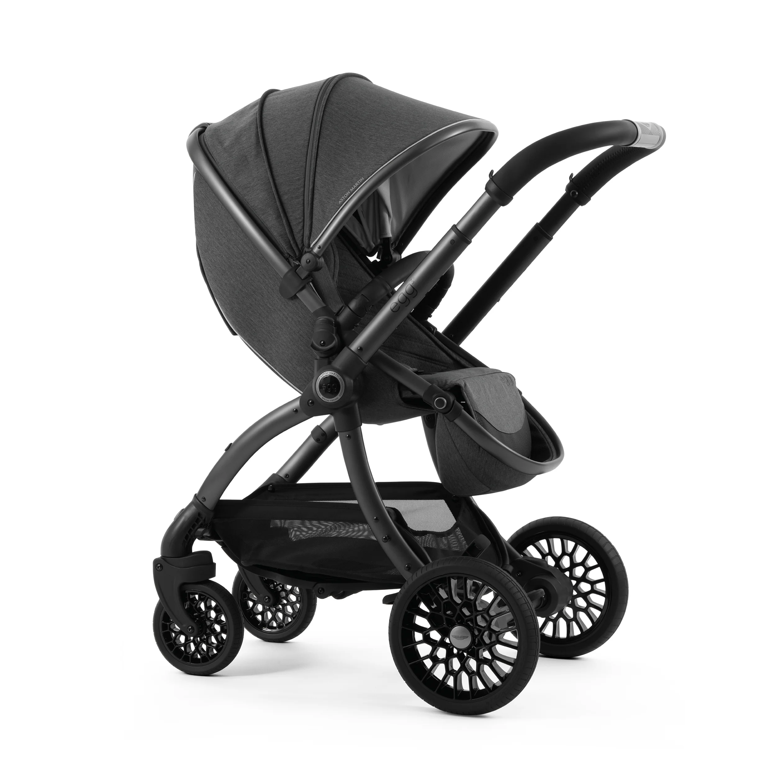 Aston Martin egg3® Package Classic Grey - UK - Image 9