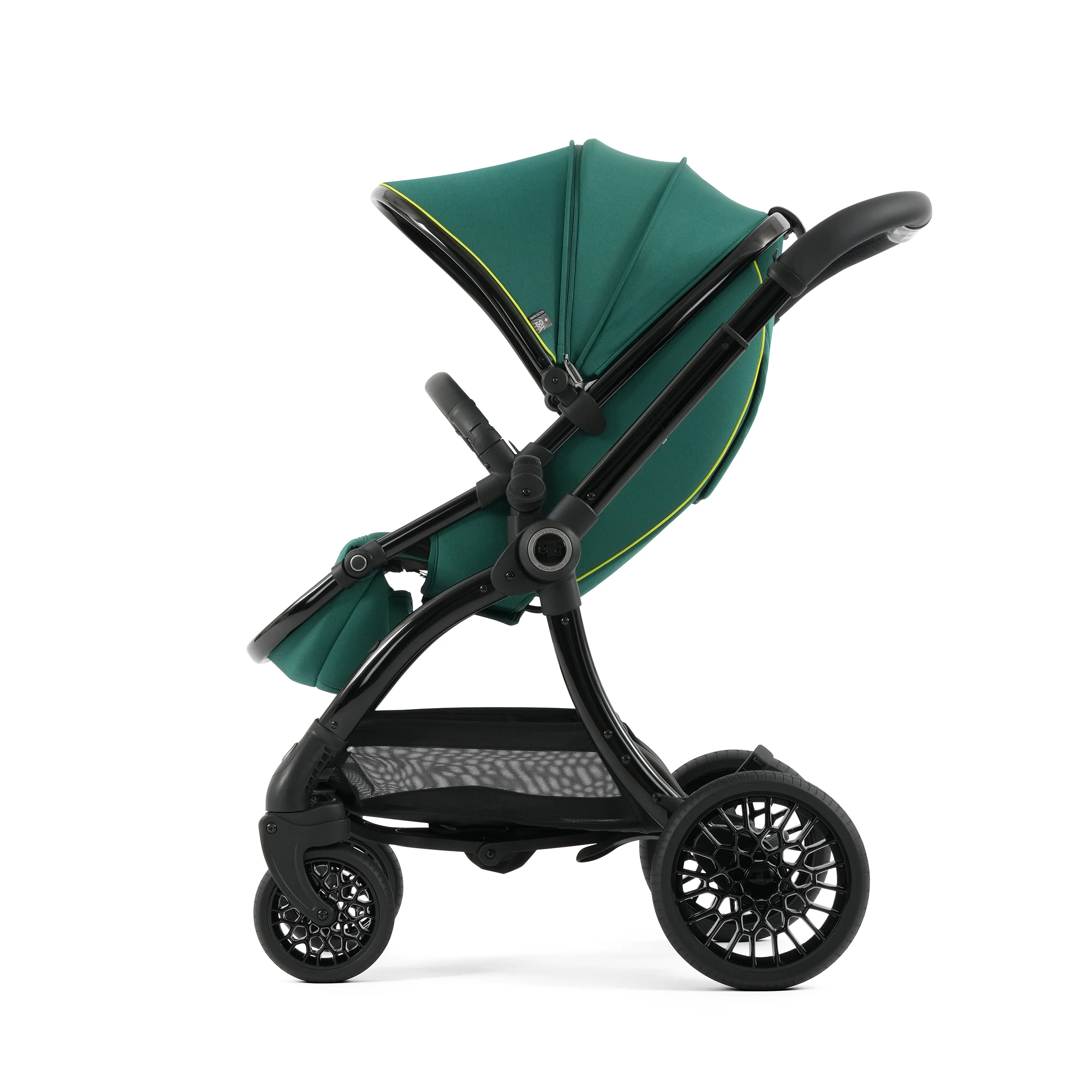 Aston Martin egg3® Package Performance Green - Non UK - Image 15