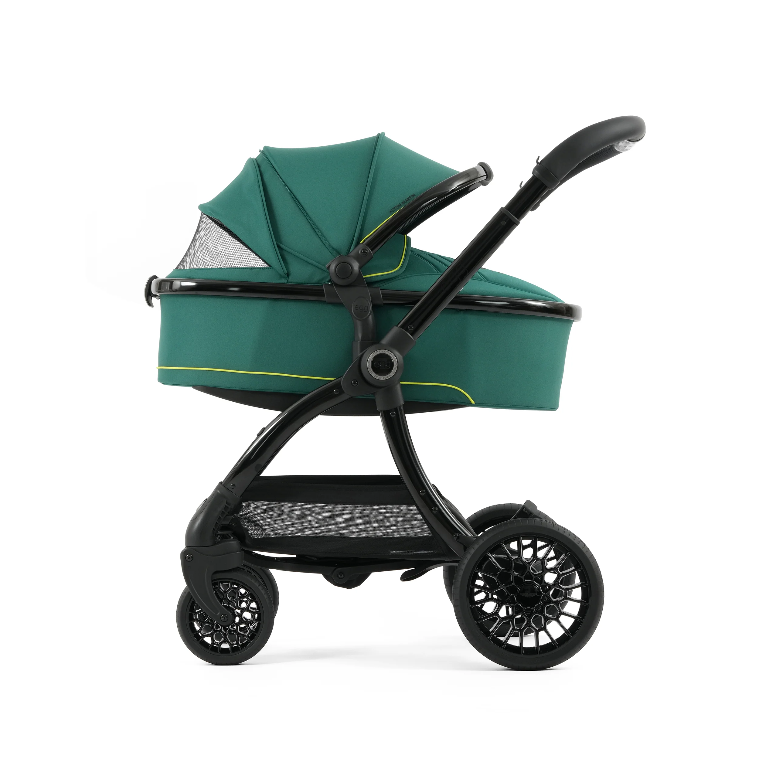 Aston Martin egg3® Package Performance Green - Non UK - Image 17