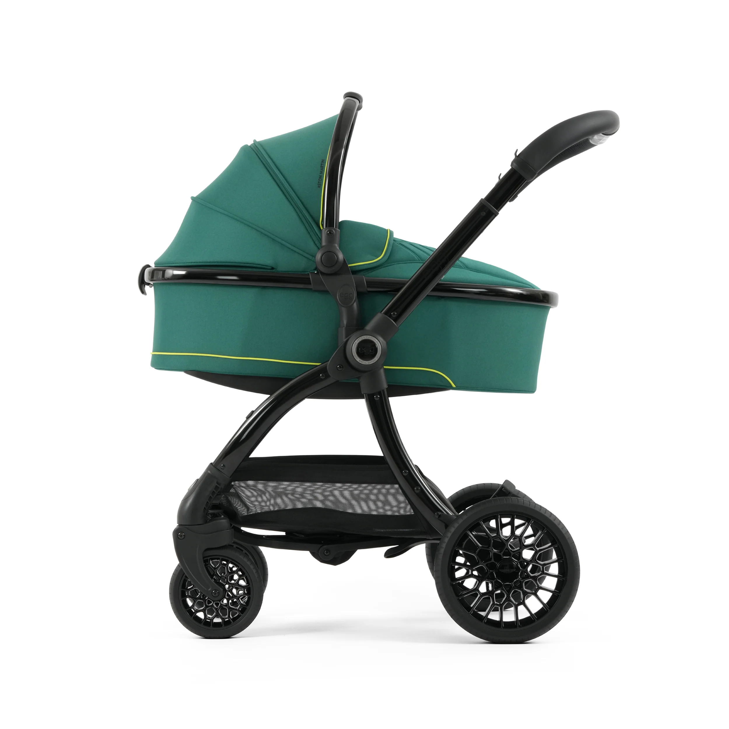 Aston Martin egg3® Package Performance Green - Non UK - Image 7