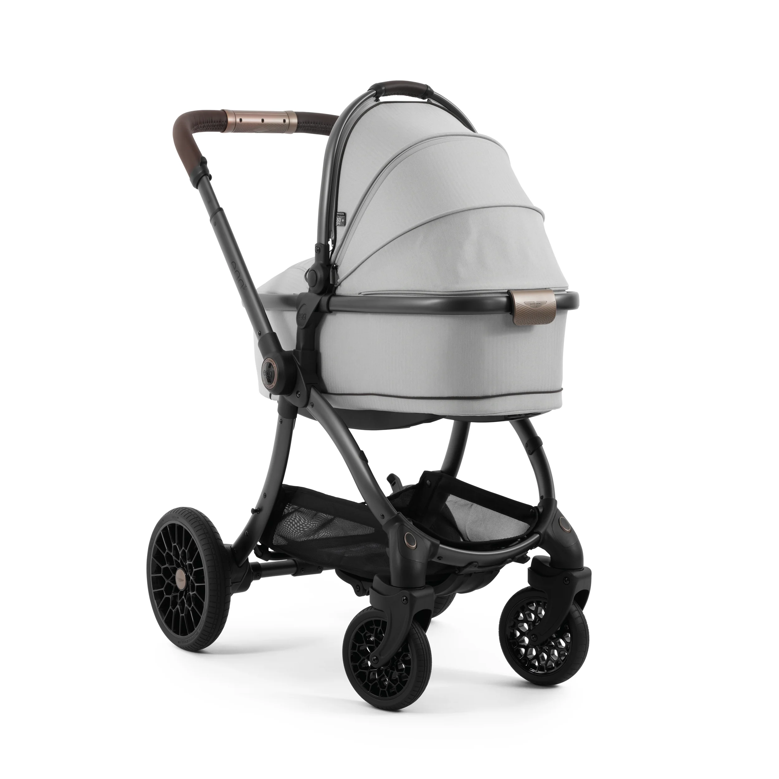 Aston Martin egg3® Package Soft Grey - Non UK - Image 11