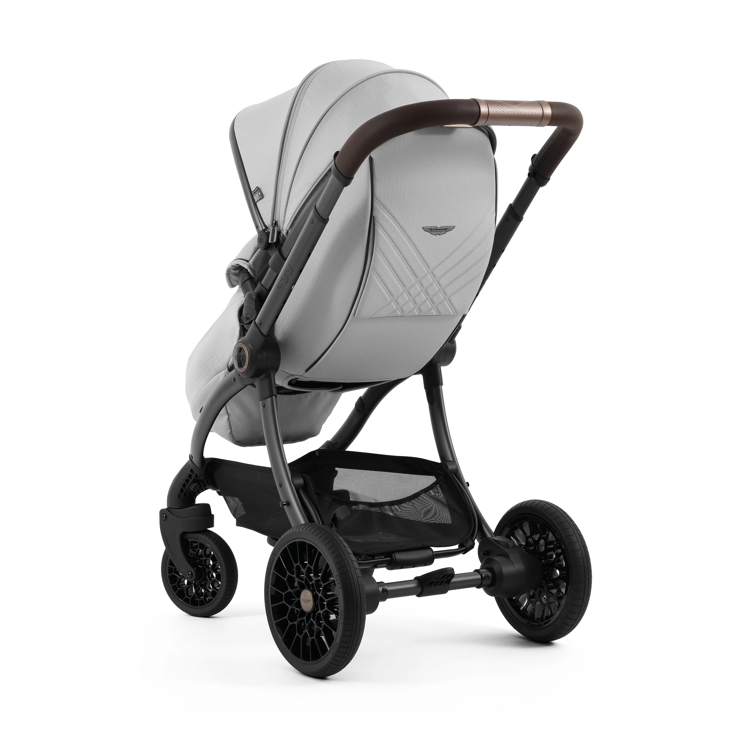 Aston Martin egg3® Package Soft Grey - Non UK - Image 13
