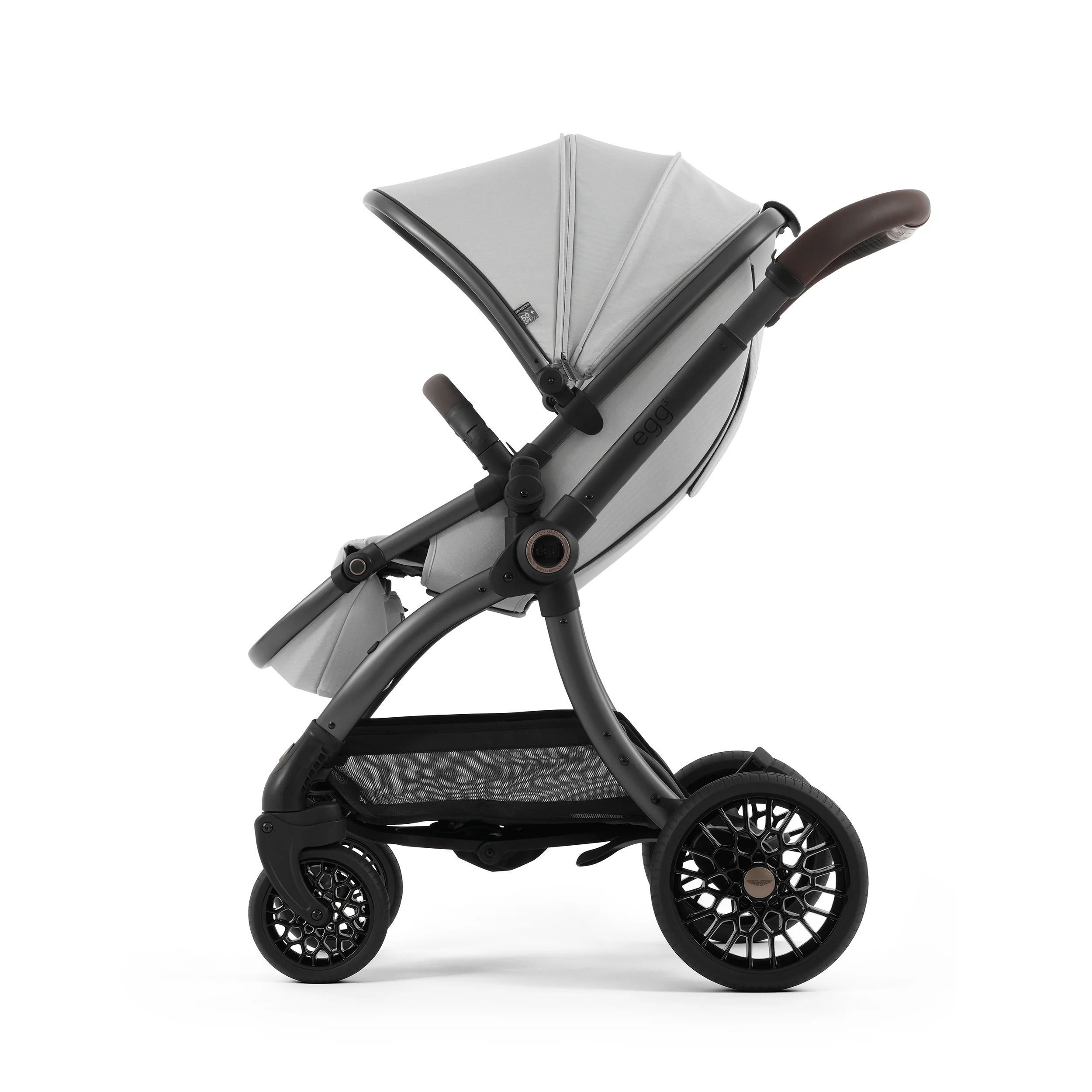 Aston Martin egg3® Package Soft Grey - Non UK - Image 19