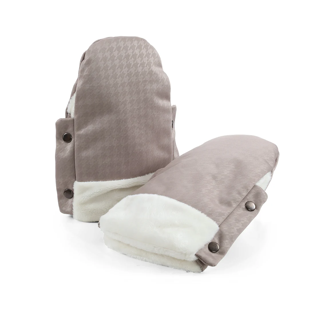 egg® Handmuffs - Image 4