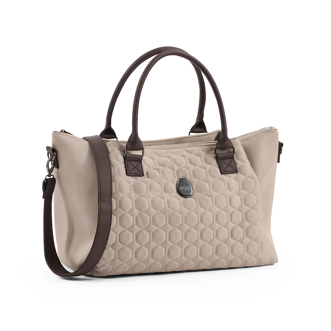 egg® Overnight Bag - Image 10